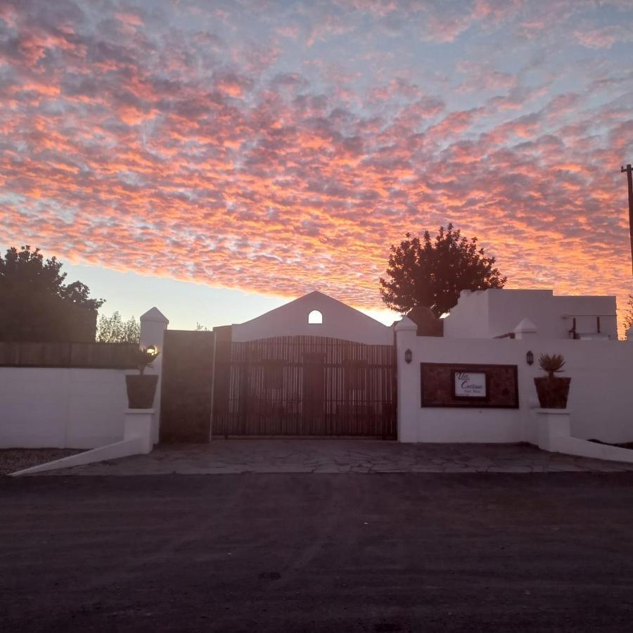 Villa Contessa Beaufort West Exteriör bild