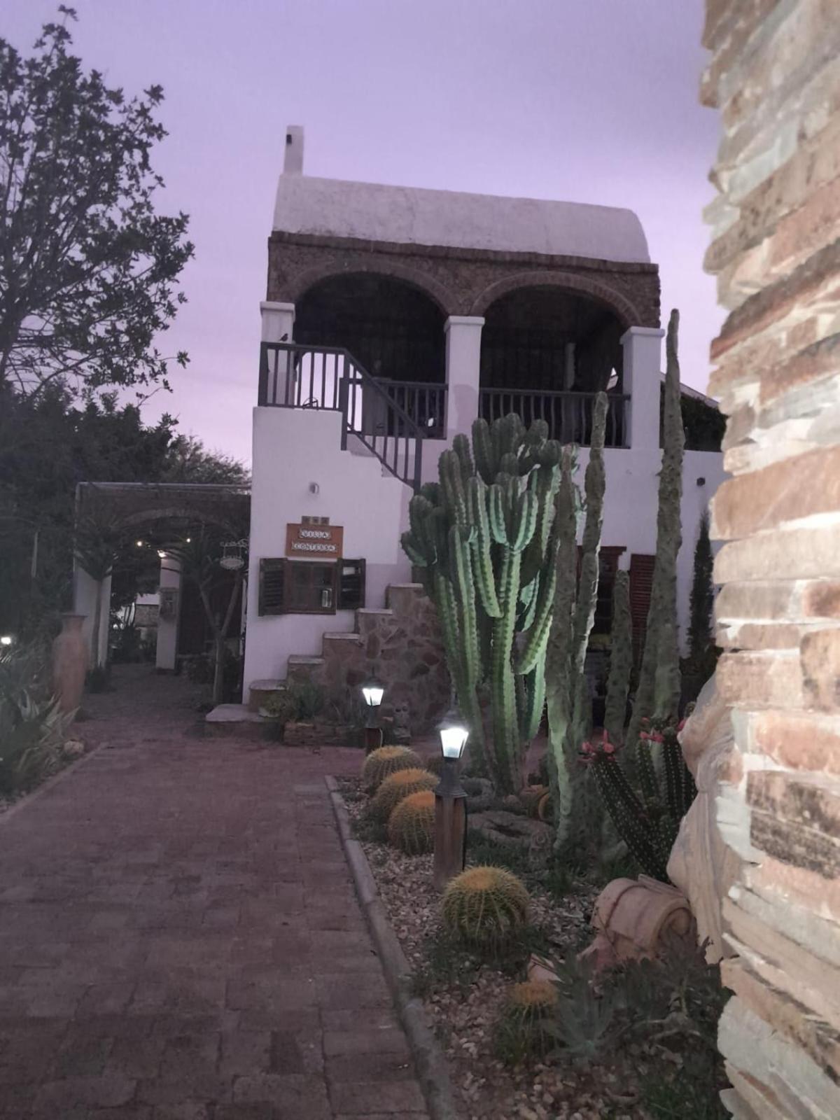 Villa Contessa Beaufort West Exteriör bild