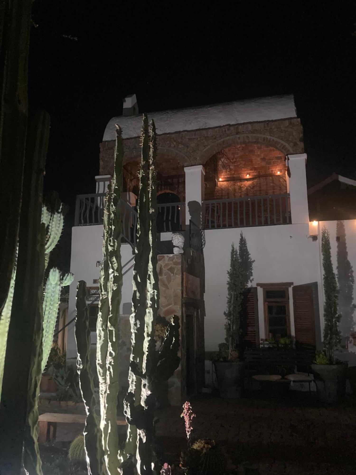 Villa Contessa Beaufort West Exteriör bild