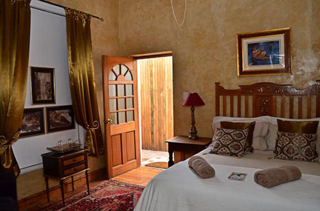 Villa Contessa Beaufort West Exteriör bild